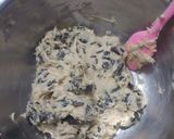 Foto langkah ke 3 dari resep Oreo Cheesecake Cookies.
