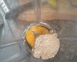 รูปขั้นตอนการทำที่ 2 ของ สลัดครีมเสาวรส/Passion Fruit Salad Dressing with Passion Seeds