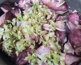 รูปขั้นตอนการทำที่ 3 ของ ปลาหมึกยัดไส้ทอดกระเทียม