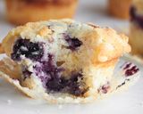 Hình bước làm 6 của món Moist Blueberry Crumb Muffins