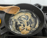 Foto del paso 1 de la receta: Pavo con salsa de queso azul