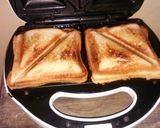 બ્રેડ સેન્ડવીચ (Bread Sandwich Recipe In Gujarati) રેસીપી સ્ટેપ4ફોટો