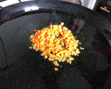 Foto del paso 3 de la receta: Fideuà vegetariana con hierbabuena y garbanzos