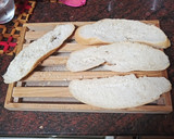 Foto del paso 1 de la receta: Tostas alargadas con paté de marisco y maíz