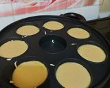 Foto langkah ke 5 dari resep Kue Cubit (No mixer - Takaran sendok).