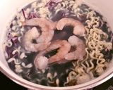 Hình bước làm 3 của món Mì Tương Đen Siêu Cay Trộn Tôm