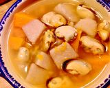 Hình bước làm 2 của món Canh Khoai Môn Bí Đỏ Nấu Trai Đen (Vẹm)