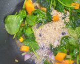 A picture of step 4 of Spinach creamy soup.
