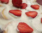 Foto del paso 4 de la receta: Carlota o pastel helado de limón con fresas