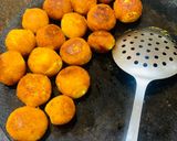 A picture of step 3 of Chhena tarakari (Paneer dumplings curry).