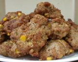 รูปขั้นตอนการทำที่ 4 ของ หมูก้อนทอด (ใส่ข้าวโพด)