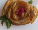A picture of step 4 of Caramelized pear.