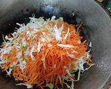 Foto langkah ke 2 dari resep Pastel Isi Soun dan Sayur.