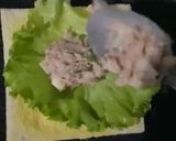 Foto langkah ke 3 dari resep Sandwich tuna mayo.