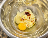 Foto del paso 4 de la receta: Tartitas de chocolate “negro y blanco”, rellenas con crema de nueces