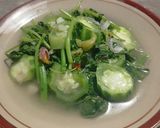 Foto langkah ke 4 dari resep Tumis Bening Bayam Gambas.