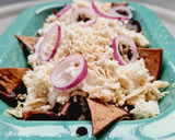 Foto del paso 10 de la receta: Chilaquiles de mole negro con pollo
