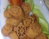 A picture of step 4 of Chatpati beh (lotus roots).