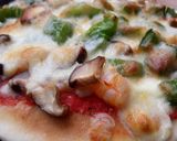 Hình bước làm 5 của món Pizza tôm chiên nấm