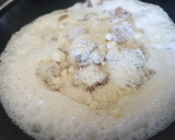 Foto del paso 3 de la receta: Tortellini de 4 quesos con salsa de nata y champiñones