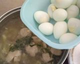 Foto langkah ke 5 dari resep Sop Bakso Telur Puyuh.