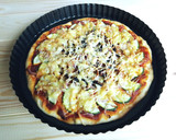 Foto del paso 8 de la receta: Pizza casera con calabacín y champiñones