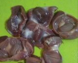 A picture of step 1 of Gizzard curry #gizzardrecipecontest.