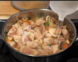 Foto del paso 4 de la receta: Pavo estofado con champiñones