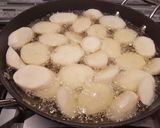 A picture of step 2 of Potato Fritters (Perkedel kentang).