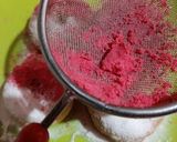 Foto langkah ke 6 dari resep Donat Tape Singkong Merah Putih.