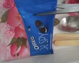 A picture of step 2 of Oreo chocolaty choco barاوریو چاکلیٹی چوکو بار.