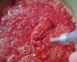Foto del paso 2 de la receta: Postrecito de yogur firme de frutilla 🍓 bajo en calorías