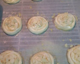 Foto del paso 9 de la receta: Caracolas con crema de turrón