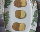 A picture of step 4 of Custard -coffee cookies.