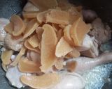 Foto langkah ke 2 dari resep Ayam Caipo Sawi.