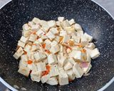 Foto langkah ke 3 dari resep Tahu tumis rebon.