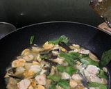 Foto langkah ke 2 dari resep Kwetiau kuah Seafood.