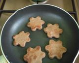 Foto langkah ke 4 dari resep Cookie Bintang Teflon.