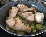 Foto del paso 1 de la receta: Muslos de pollo con champiñones