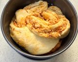 Foto langkah ke 8 dari resep 619. Roti Kepang Keju Bolognese.
