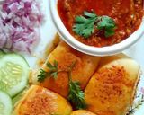 A picture of step 8 of Pav Bhaji.