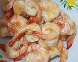 Foto langkah ke 1 dari resep Udang goreng saus mentega.