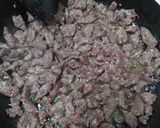 Foto del paso 5 de la receta: Arrachera en su jugo con frijoles, papa y cebolla