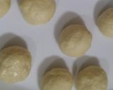A picture of step 3 of Karari kachori.