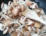 Une image de l'étape 2 de 🍄Feuilletés Forestiers.