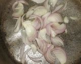 A picture of step 2 of Cabbage with chicken.