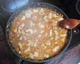 Foto del paso 3 de la receta: Pasta con ragout de cerdo y queso rallado