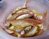 Foto langkah ke 1 dari resep Ikan Kerisi Acar Kuning.
