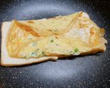 Hình bước làm 2 của món Bánh mì sandwich kẹp trứng (2 kiểu)