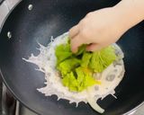 A picture of step 9 of Oyster Omelet (Taiwanese Night Market Style).